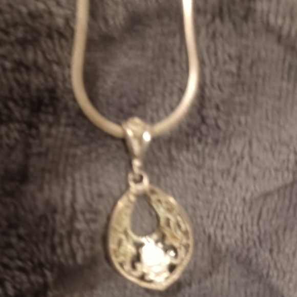 Turquoise,12k gold and sterling silver necklace. 19 inch chain. - Picture 2 of 4